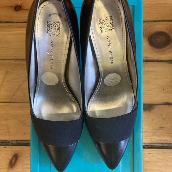 Anne Klein Leather Heeled Pumps - Picture 3 of 3